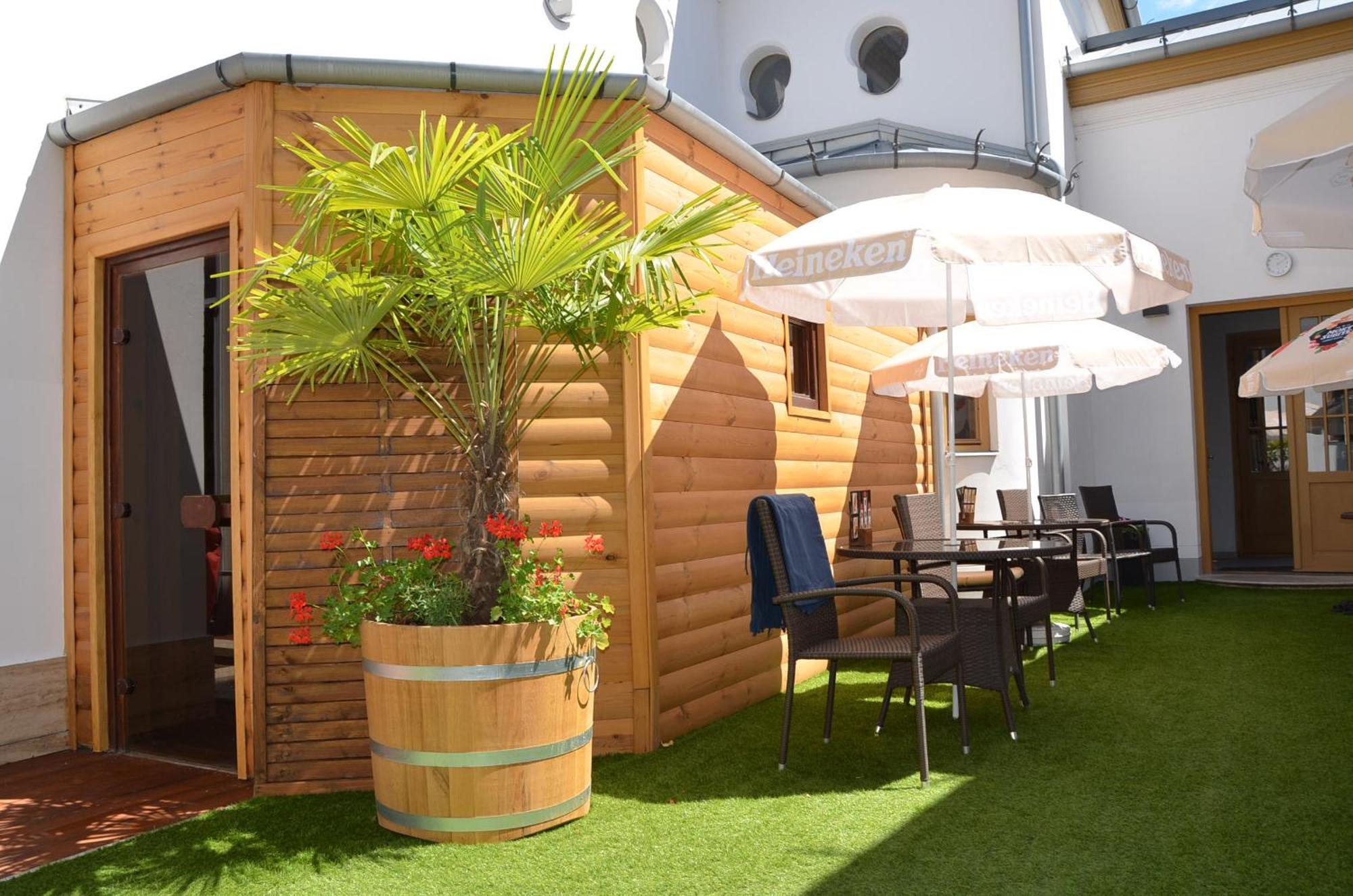 Belvaros Resort Apartman & Spa Székesfehérvár Exteriör bild